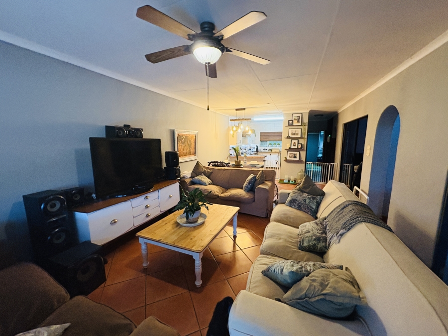 3 Bedroom Property for Sale in Ifafi North West